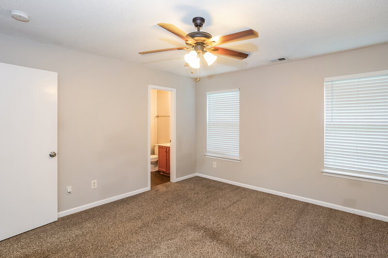 1,875/Mo, 11619 Stewarts Crossing Dr Charlotte, NC 28215 Main Bedroom View 2