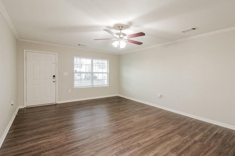 1,895/Mo, 1866 Eastway Dr Dallas, NC 28034 Misc View 2