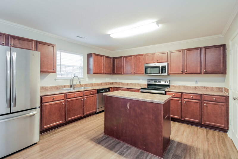 1,895/Mo, 1866 Eastway Dr Dallas, NC 28034 Misc View 5