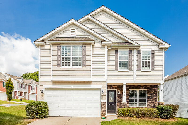 2,115/Mo, 1424 Eastway Drive Dallas, NC 28034 External View