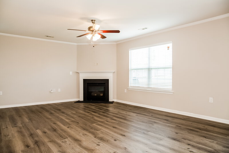 2,115/Mo, 1424 Eastway Drive Dallas, NC 28034 Misc View