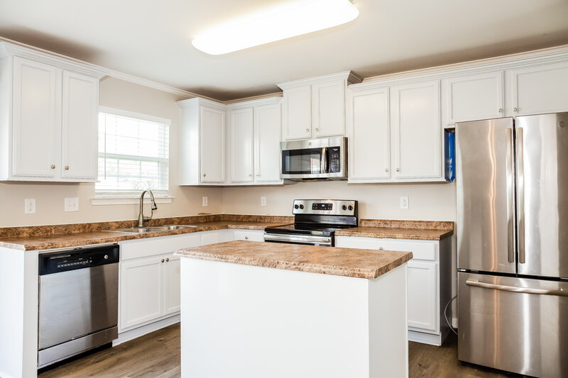 2,115/Mo, 1424 Eastway Drive Dallas, NC 28034 Misc View 5