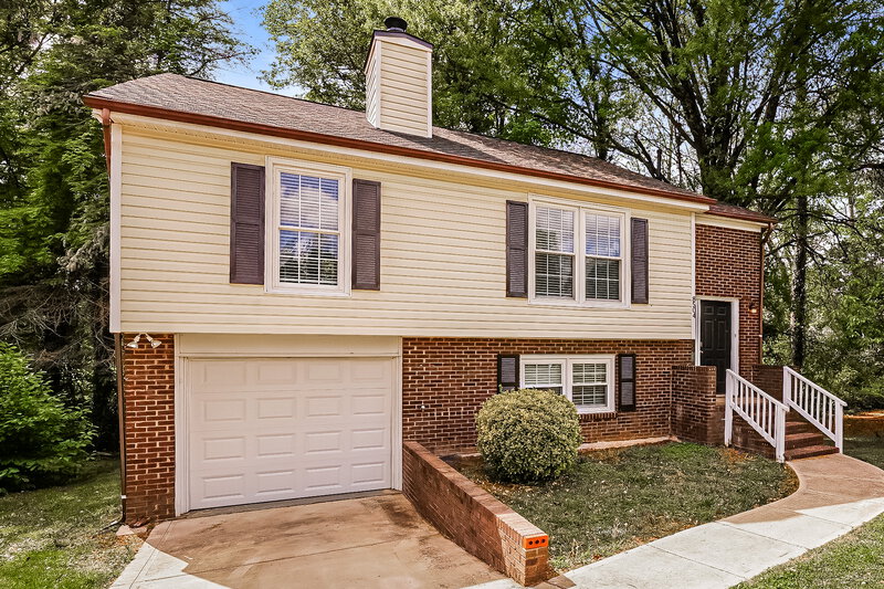 1,870/Mo, 8504 Beechbrooke Road Mint Hill, NC 28227 Front View