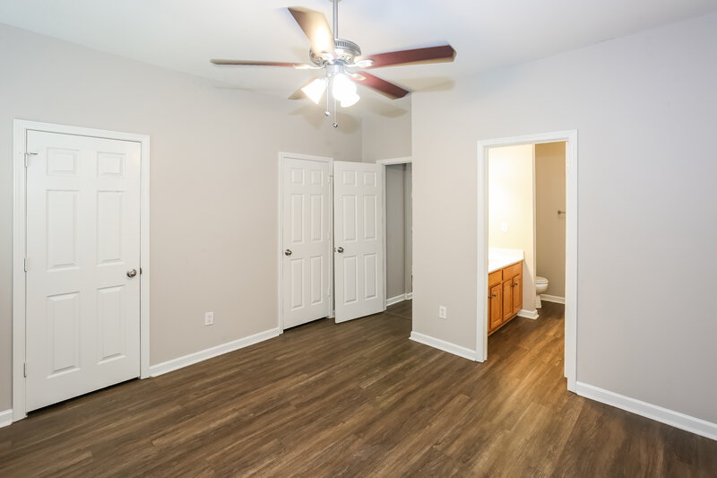 2,165/Mo, 4712 Abercromby Street Charlotte, NC 28213 Main Bedroom View