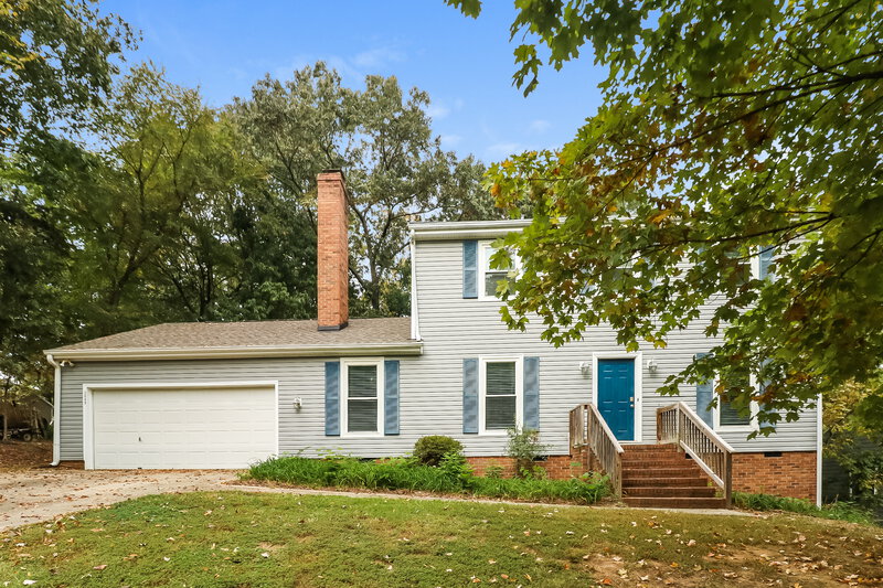 1,805/Mo, 2009 Killarney Place Charlotte, NC 28262 External View