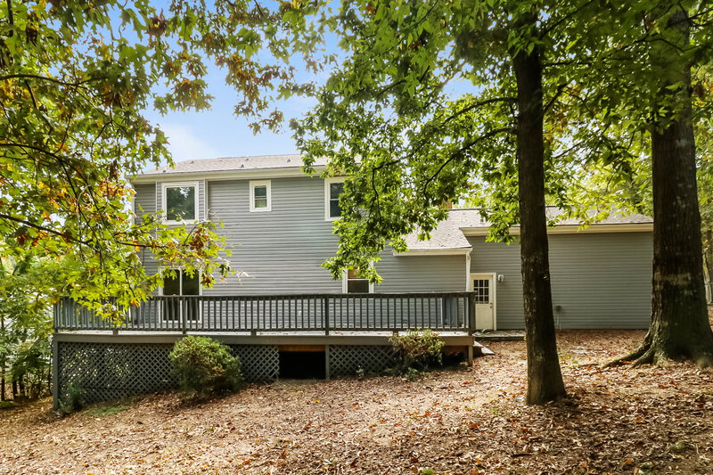 1,805/Mo, 2009 Killarney Place Charlotte, NC 28262 Rear View