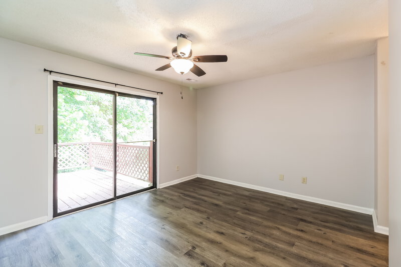 1,955/Mo, 5422 Doverstone Court Charlotte, NC 28208 Main Bedroom View