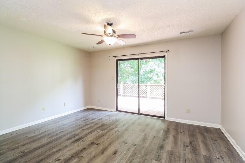 1,955/Mo, 5422 Doverstone Court Charlotte, NC 28208 Main Bedroom View 2