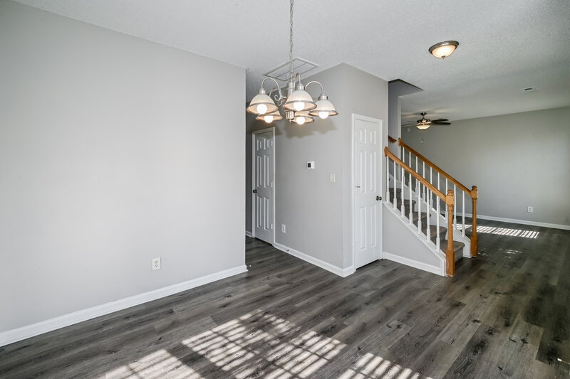 2,075/Mo, 10033 Brawley Ln Charlotte, NC 28215 Dining Room View 2