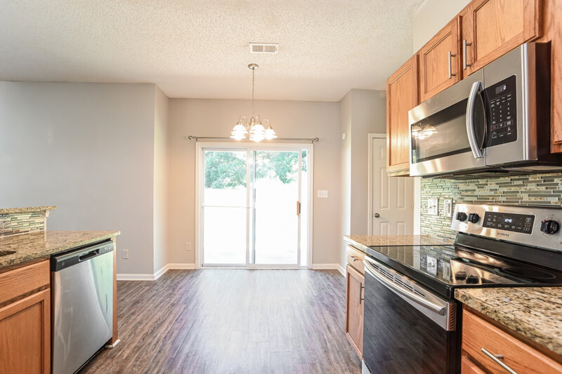 2,070/Mo, 1715 Harte Circle Charlotte, NC 28216 Kitchen View 2