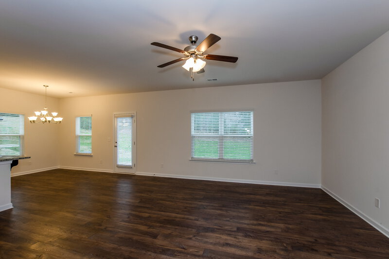2,515/Mo, 115 Shenandoah Circle Charlotte, NC 28215 Living Room View
