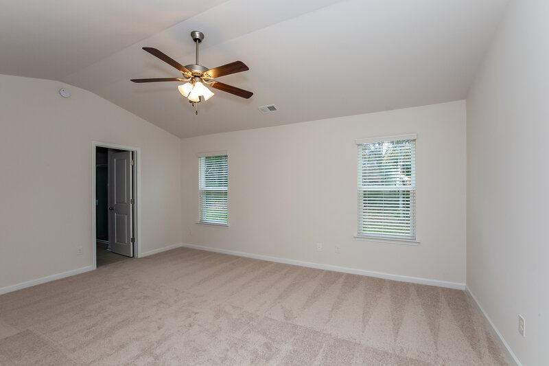 2,515/Mo, 115 Shenandoah Circle Charlotte, NC 28215 Master Bedroom View