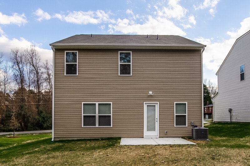 2,515/Mo, 115 Shenandoah Circle Charlotte, NC 28215 Rear View