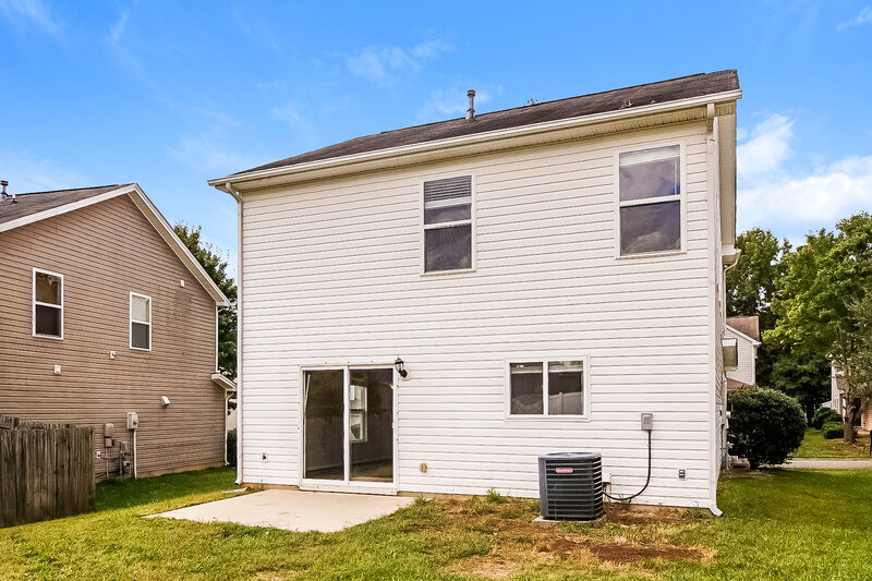 1,680/Mo, 1028 Kings Mountain Lane Gastonia, NC 28054 Rear View