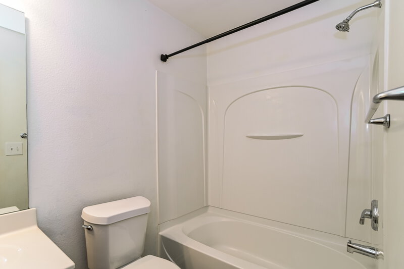 1,845/Mo, 1030 Black Oak Drive Gastonia, NC 28054 Bathroom View