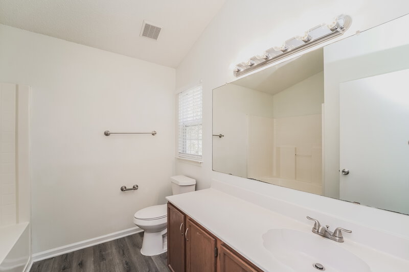 3,150/Mo, 2070 Chapel Creek Road SW Concord, NC 28025 Main Bathroom View