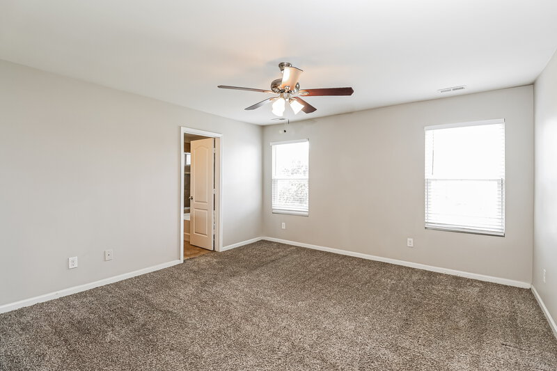 2,365/Mo, 8728 Balsam Bay Rd Charlotte, NC 28227 Main Bedroom View 2