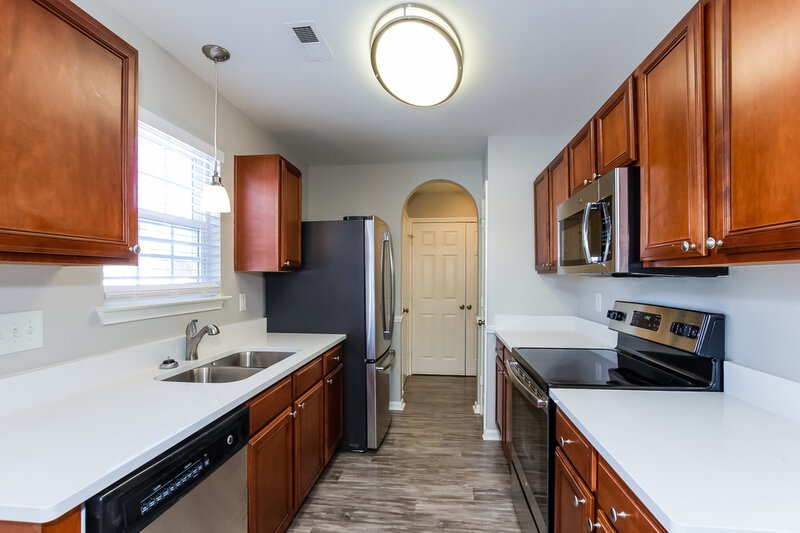 1,815/Mo, 1104 Vistalite Lane Dallas, NC 28034 Kitchen View 2