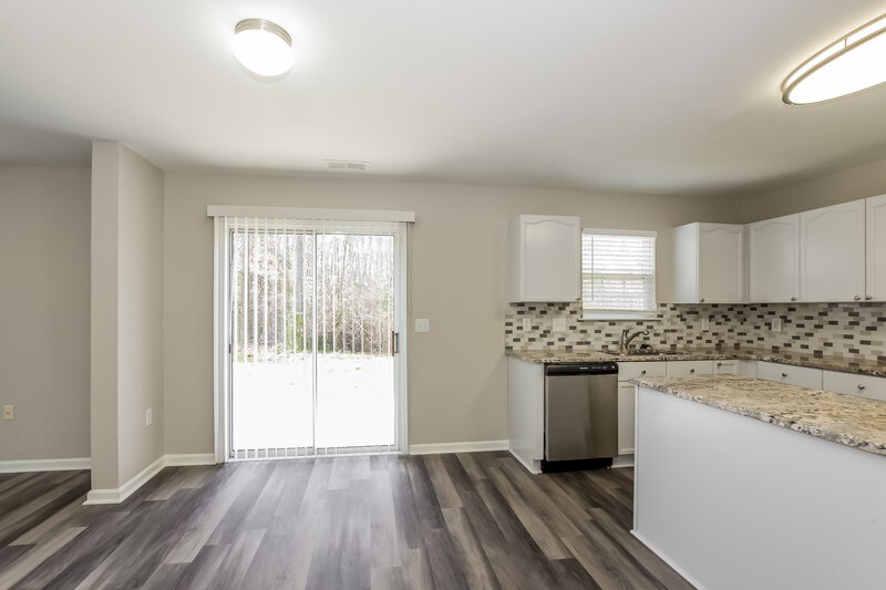 1,855/Mo, 2541 Mulberry Pond Drive Charlotte, NC 28208 Kitchen View 3