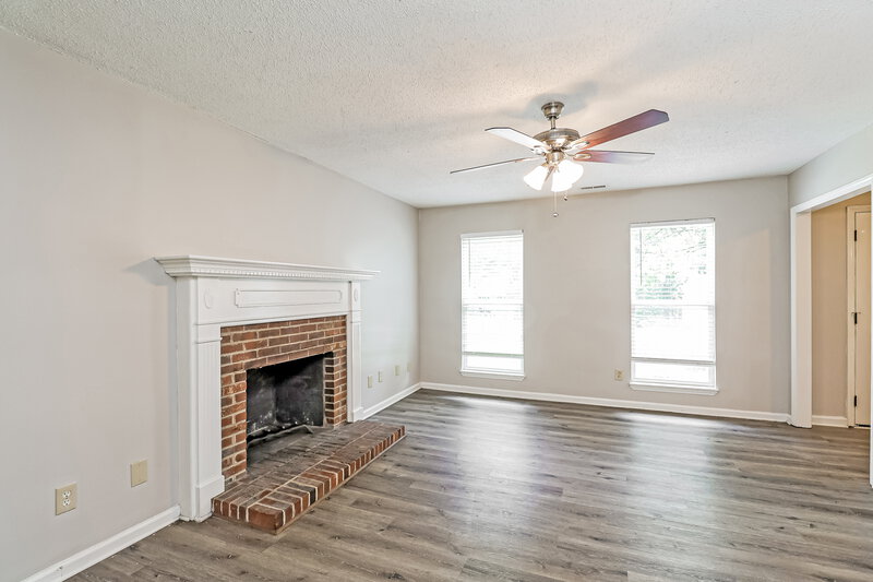 2,410/Mo, 2341 Castlecomer Drive Charlotte, NC 28262 Living Room View
