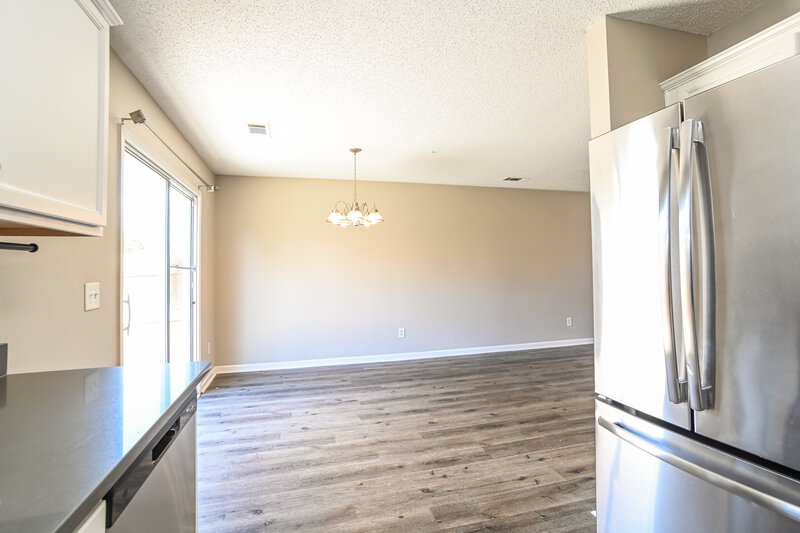 1,775/Mo, 913 River Trail Road Lowell, NC 28098 Kitchen View 3