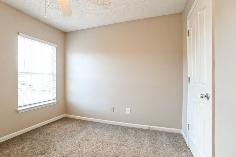 1,775/Mo, 913 River Trail Road Lowell, NC 28098 Bedroom View 2