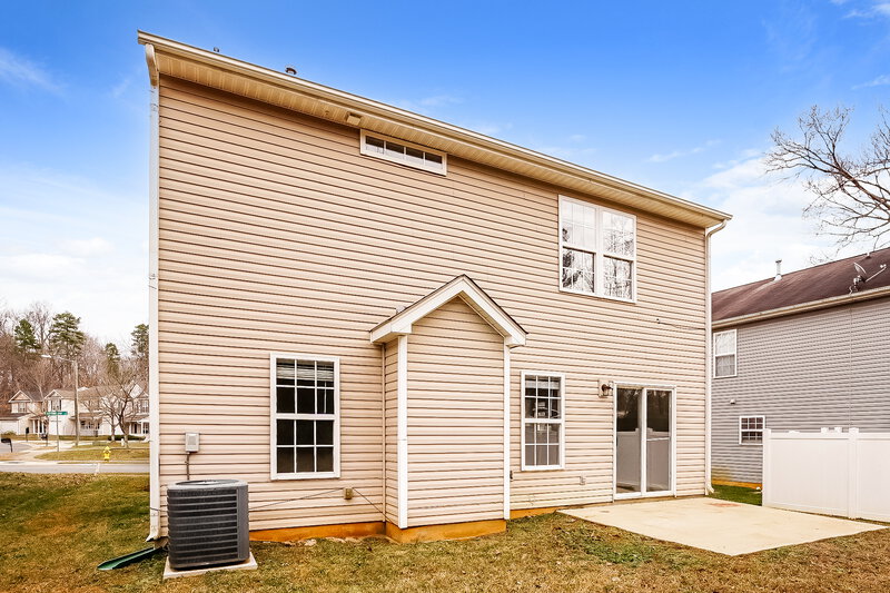 1,880/Mo, 5113 Autumn Oak Drive Charlotte, NC 28269 Rear View 3