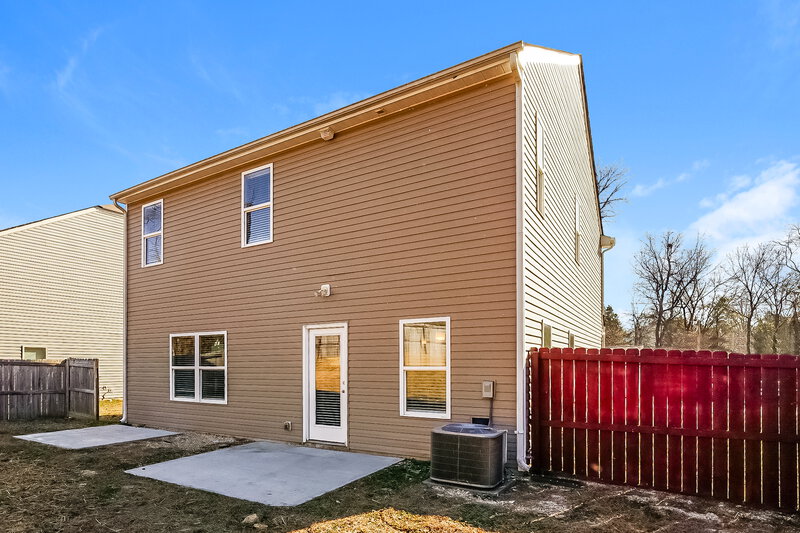 1,975/Mo, 2218 Mingus Cabin Ln Charlotte, NC 28214 Rear View