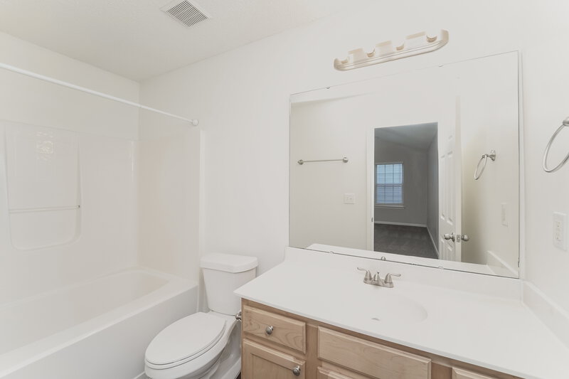 1,855/Mo, 1012 Sapphire Drive Gastonia, NC 28054 Bathroom View