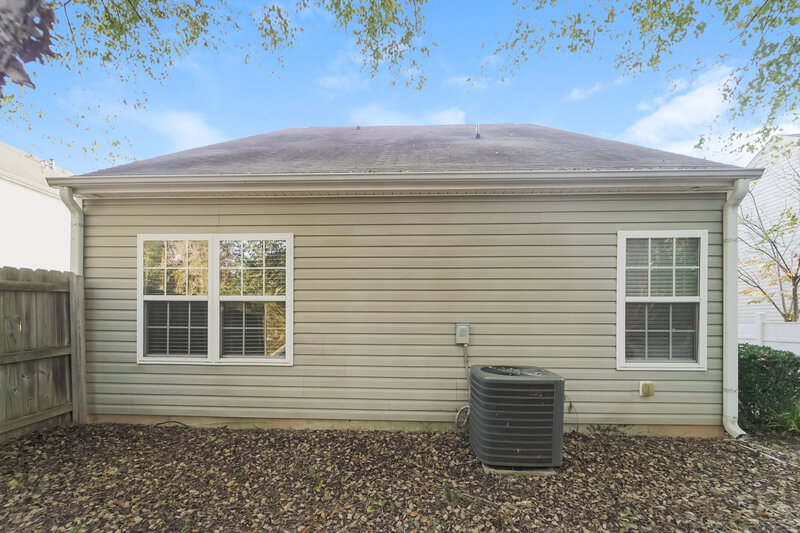 1,855/Mo, 1012 Sapphire Drive Gastonia, NC 28054 Rear View