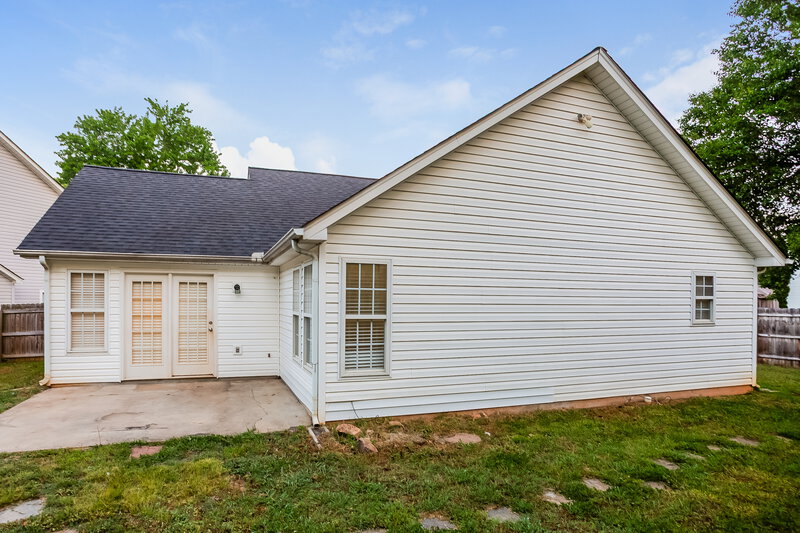 2,015/Mo, 5832 Mahogany Place Concord, NC 28025 Rear View
