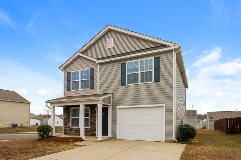 1,700/Mo, 1861 Windy Willow Lane Dallas, NC 28034 Front View 2