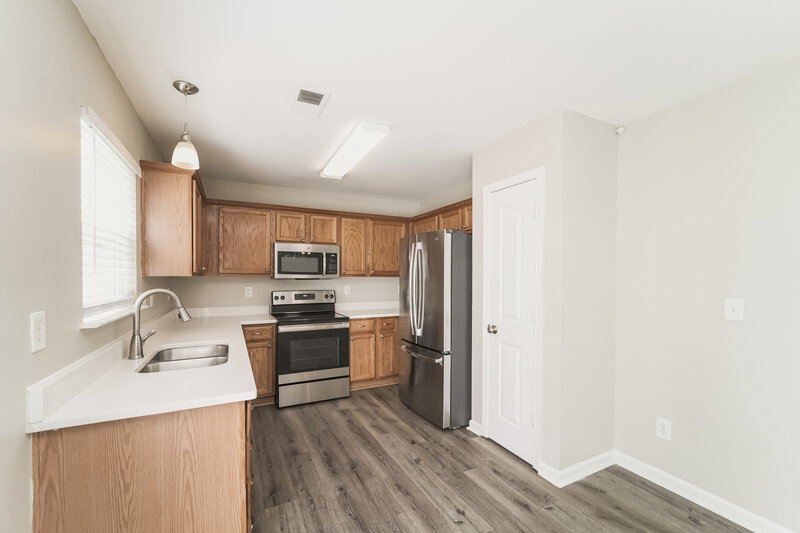 2,065/Mo, 316 Wrayhill Drive Charlotte, NC 28262 Kitchen View