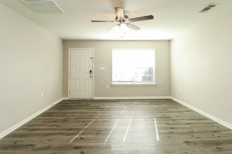 1,715/Mo, 6225 Summerour Pl Charlotte, NC 28214 Living Room View