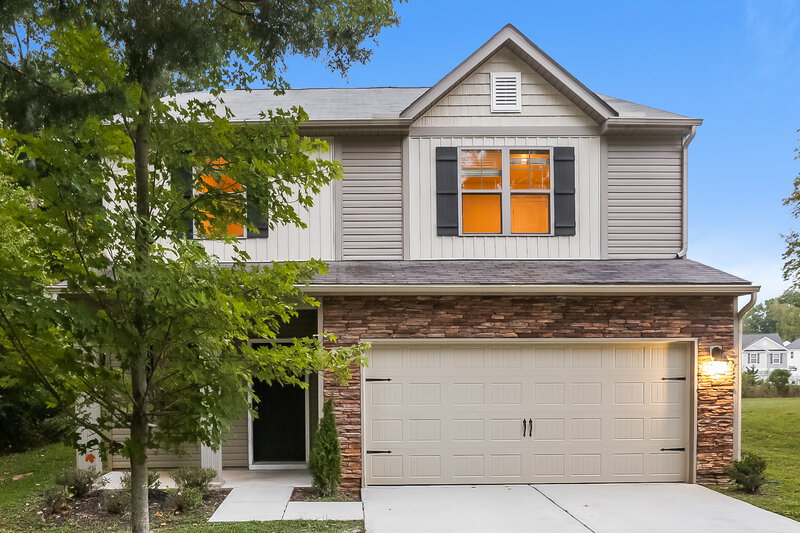 2,450/Mo, 10042 Brawley Lane Charlotte, NC 28215 External View