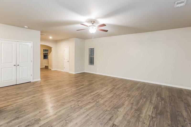 2,450/Mo, 10042 Brawley Lane Charlotte, NC 28215 Living Room View