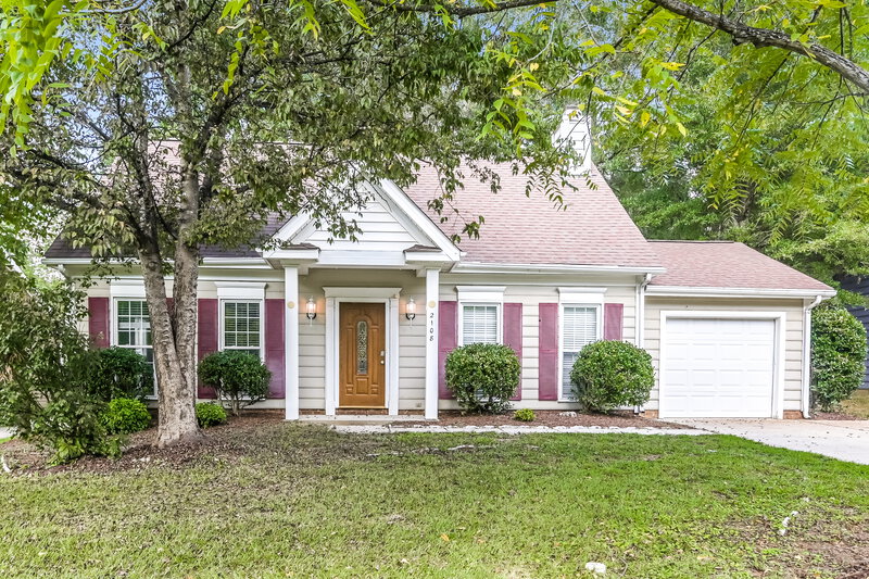 2,005/Mo, 2108 David Earl Dr Charlotte, NC 28213 External View