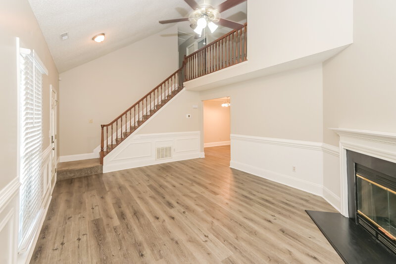 2,005/Mo, 2108 David Earl Dr Charlotte, NC 28213 Living Room View 3