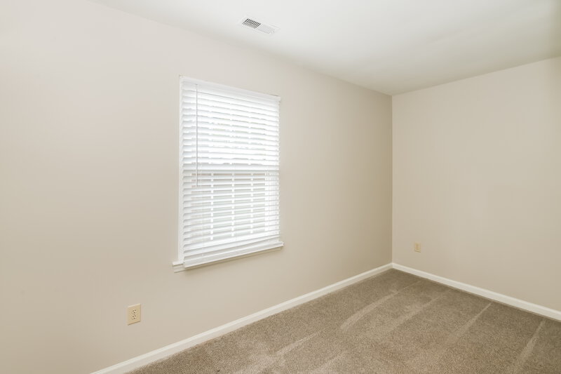 2,005/Mo, 2108 David Earl Dr Charlotte, NC 28213 Bedroom View