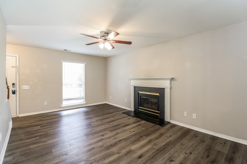 1,985/Mo, 12526 Cheryl Anne Pl Charlotte, NC 28262 Living Room View
