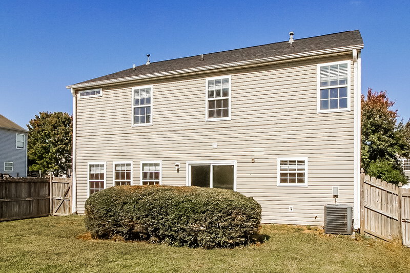 3,050/Mo, 2120 Speedwell Ct Charlotte, NC 28213 Rear View 3