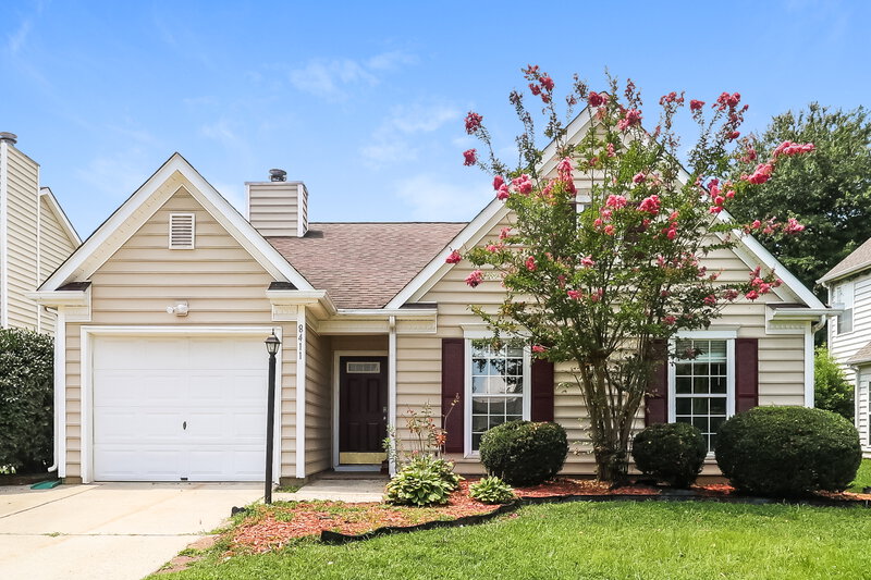 1,915/Mo, 8411 Galena View Dr Charlotte, NC 28269 External View