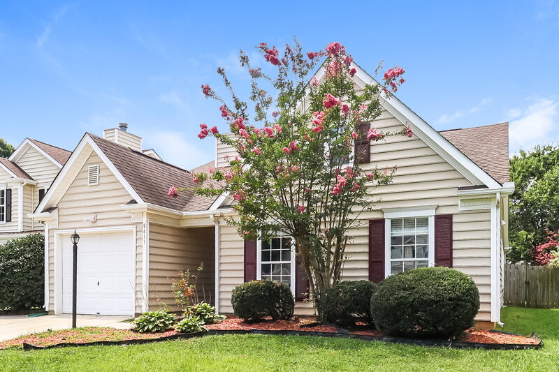 1,915/Mo, 8411 Galena View Dr Charlotte, NC 28269 Front View