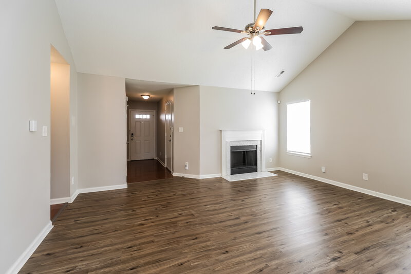 1,915/Mo, 8411 Galena View Dr Charlotte, NC 28269 Living Room View