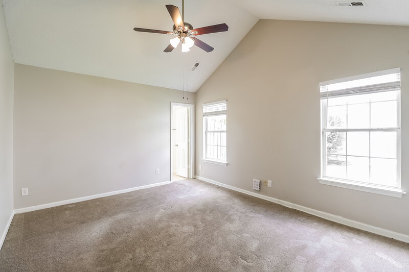 1,915/Mo, 8411 Galena View Dr Charlotte, NC 28269 Main Bedroom View