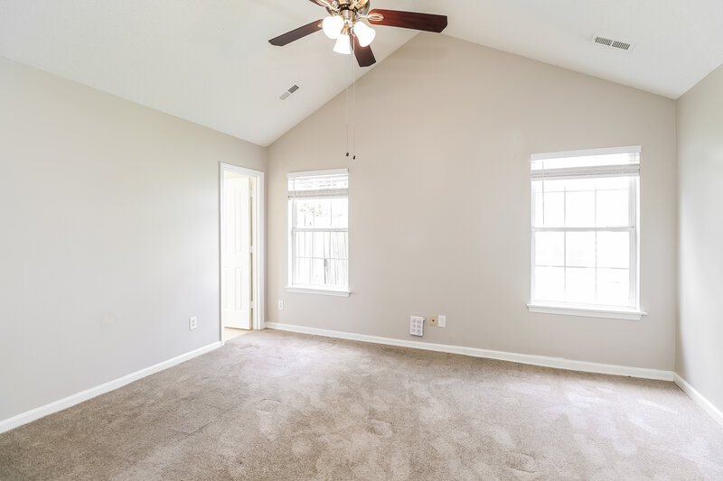 1,915/Mo, 8411 Galena View Dr Charlotte, NC 28269 Main Bedroom View 2