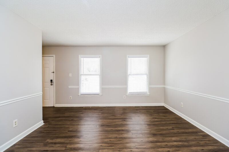 2,000/Mo, 6335 Teaneck Pl Charlotte, NC 28215 Living Room View