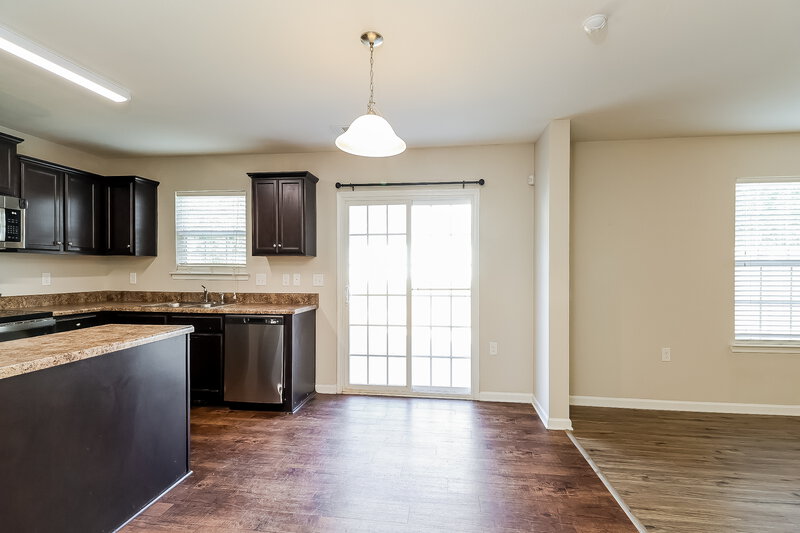 2,175/Mo, 3703 Alexander Forest Dr Charlotte, NC 28269 Breakfast Nook View