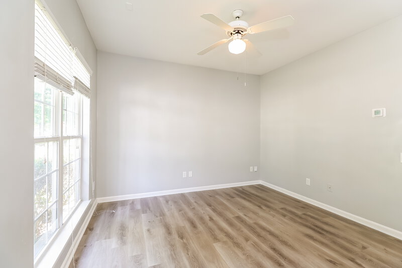 1,825/Mo, 1518 Braveheart Ln Charlotte, NC 28216 Living Room View 2