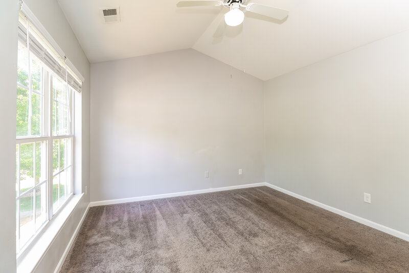 1,825/Mo, 1518 Braveheart Ln Charlotte, NC 28216 Main Bathroom View 2
